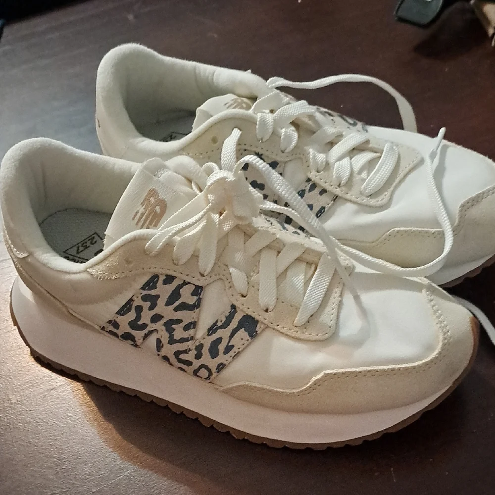 Shoes - Picture 1 of 3